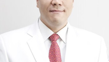 사진_강지훈원장400.jpg